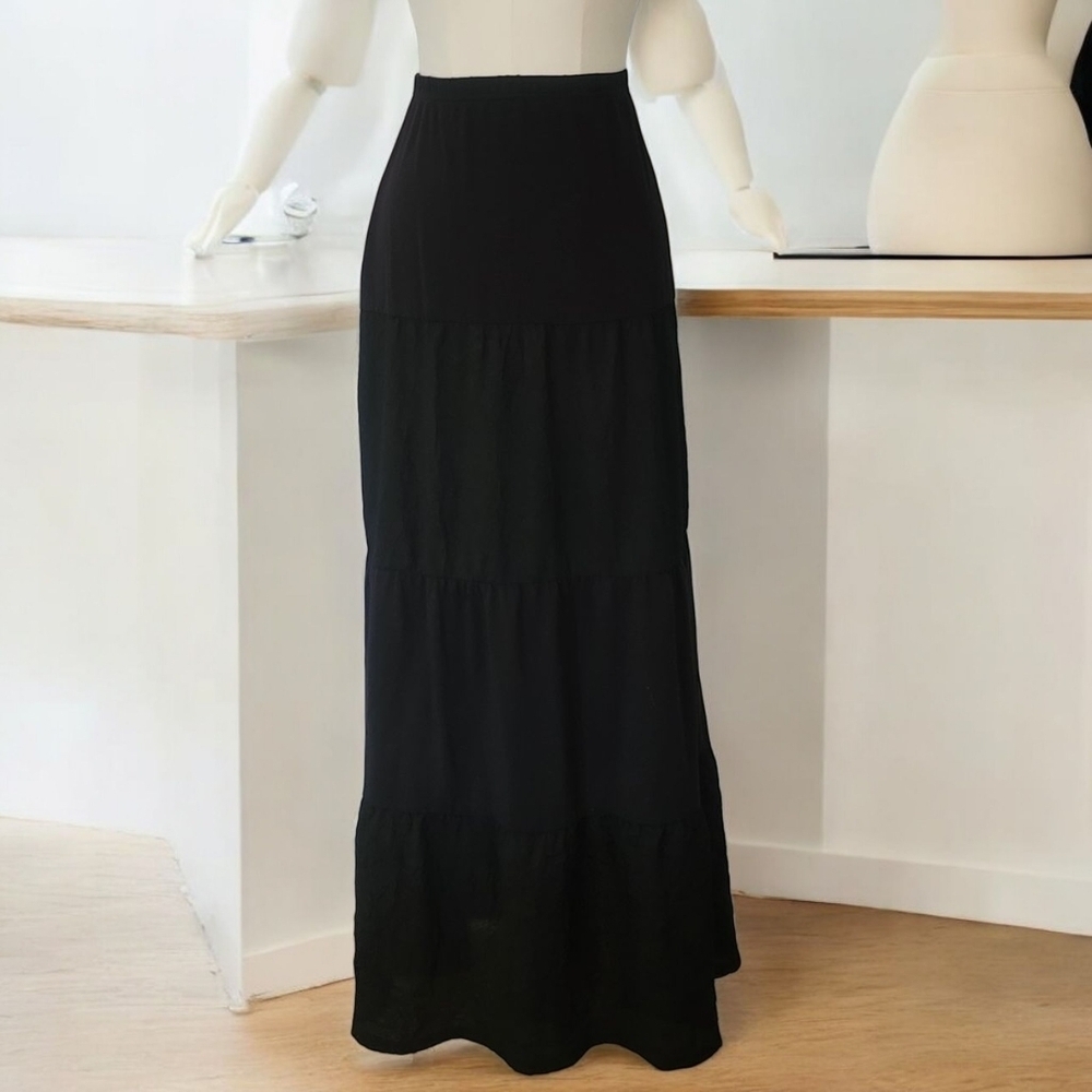 AVENUE - 14/16 Elegant Black Maxi Skirt